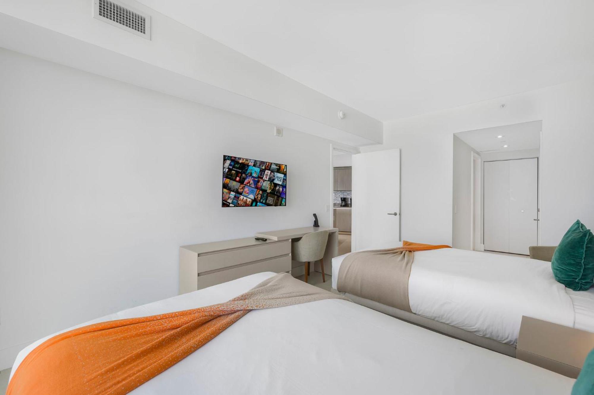 Amazing Oceanfront Views From 24th Floor! Apartamento *